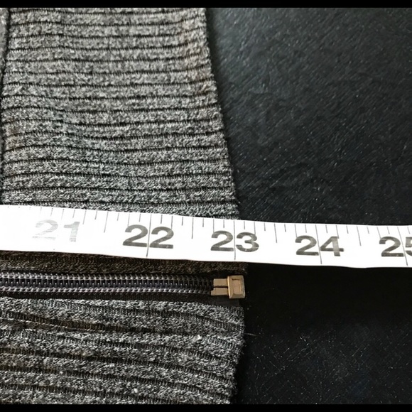 Joseph Ribkoff Grey/silver zipper Jacket with Faux Fur around hood size 4 - Picture 7 of 8